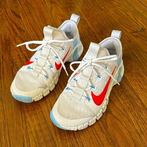 RARE Nike Metcon training sneakers, size 8.5W, great condition